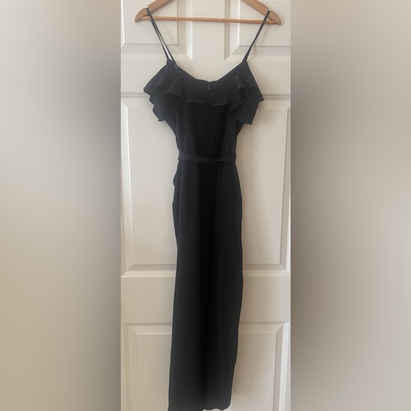 Banana Republic Ruffle V-Neck Jumpsuit Romper Size 4P NWT BLK Classic Minimalist - Picture 7 of 12